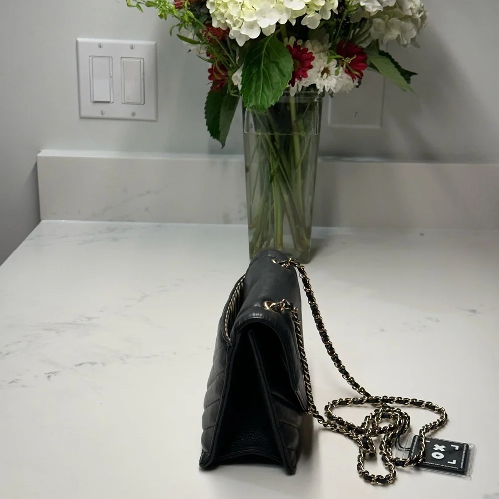 CHANEL Quilted Chevron Calfskin Small Single Flap Black Crossbody Bag + Dust Bag